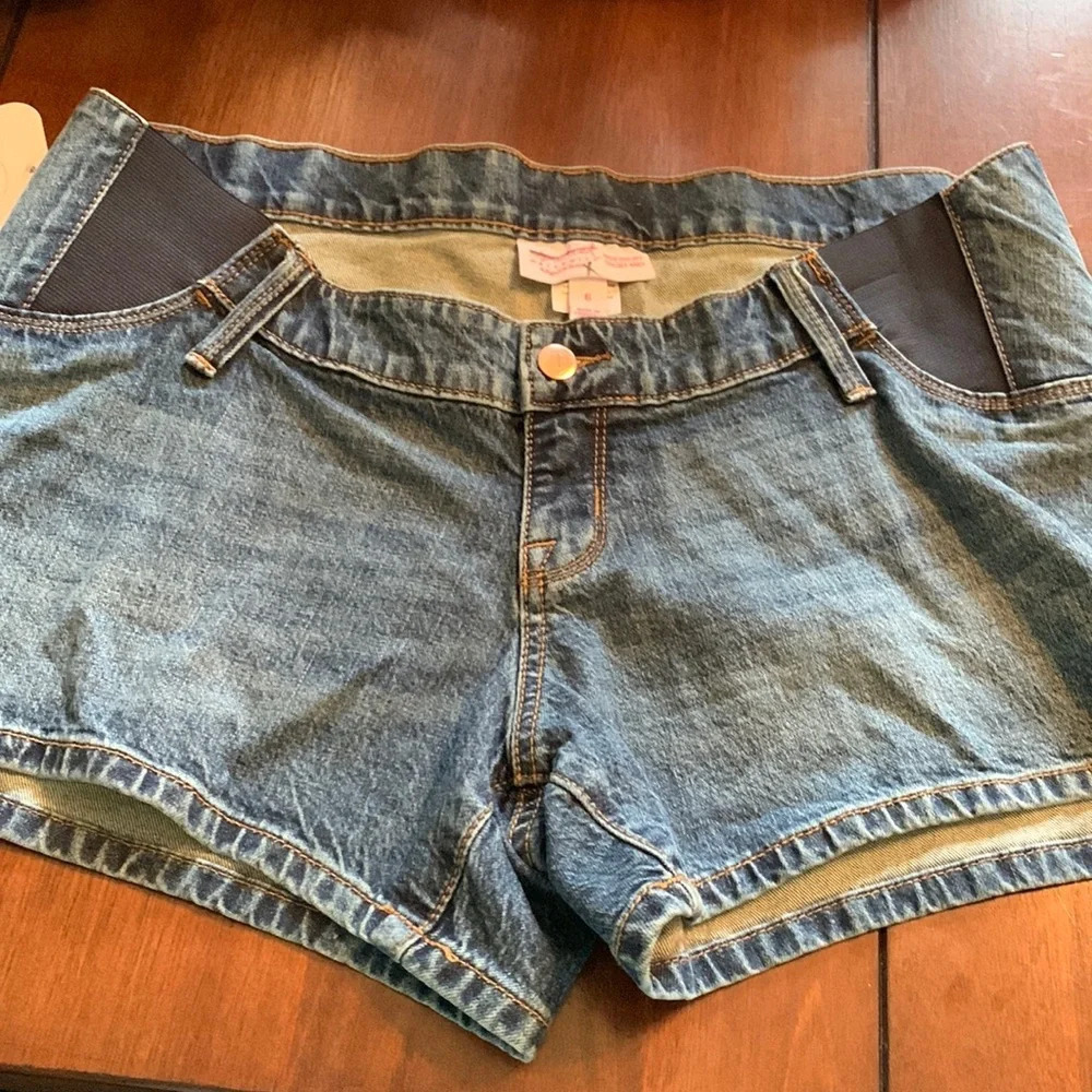 🤰🍼NWT Isabel Maternity Midi Jean Denim Shorts Size 6